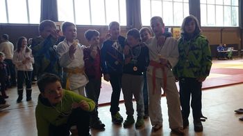 10 MEDALJ ZA OPLOTNIŠKE JUDOISTE