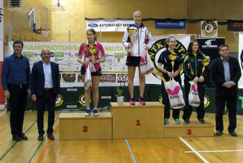 Mengšanke trikrat na stopničkah