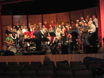 Humanitarna akcija »AED v Deskle«