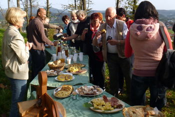 Obisk turistov iz Vuhreda na Vrhniki