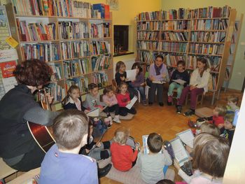 Praznični december v Občinski knjižnici Vransko