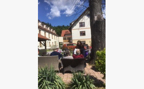 BRALNO DRUŽENJE V NAŠEM DOMU