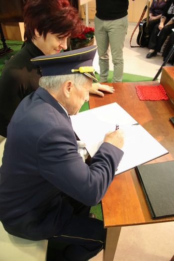 SVEČANI DOGODEK OB PODPISU DOGOVORA ŠOFERJEV PROSTOVOLJECV