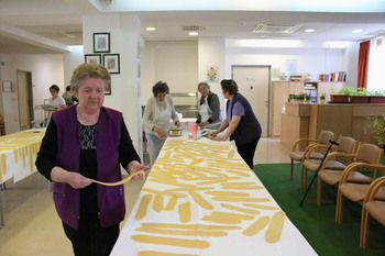 IZDELAVA DOMAČIH REZANCEV