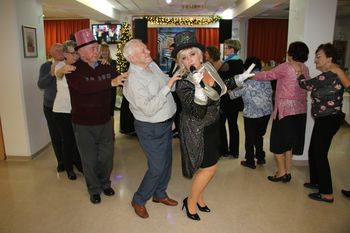 Silvestrovanje v Koroškem domu starostnikov Slovenj Gradec Silvestrovanje v Koroškem domu starostnikov Slovenj Gradec