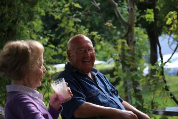 DRUŽENJE POD BALKONI