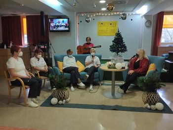 Odličen odziv na praznični program interne televizije