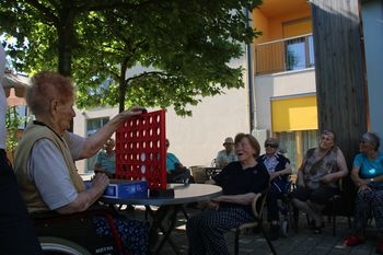 ŠPORTNO VZDUŠJE SE NADALJUJE