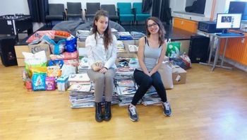 Akcija zbiranja papirja za zapuščene živali v MC Mengeš