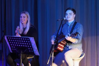 Muzikaja – koncertno dogajanje v AIA Mengeš Muzikaja – koncertno dogajanje v AIA Mengeš