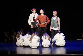 Zaključna produkcija plesalk v duhu Petra Pana Zaključna produkcija plesalk v duhu Petra Pana