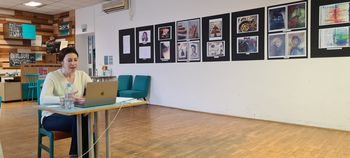 NAJDI NOTRANJI MIR IN AVTENTIČNO ŽIVI SEBE  – prepoznavanje naših notranjih priganjalcev (t.i. driverjev), ki nas pri tem ovirajo