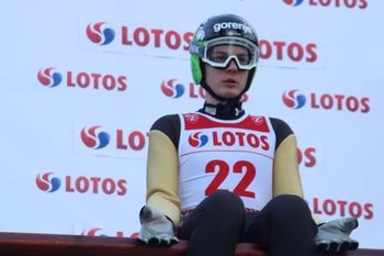 Nove stopničke za Laniška, prve Ekartove točke v pokalu FIS