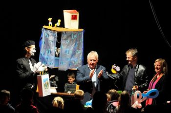  10. PRAZNOVANJE  SVETOVNEGA  DNEVA  LUTK  NA  GRADU  SEVNICA