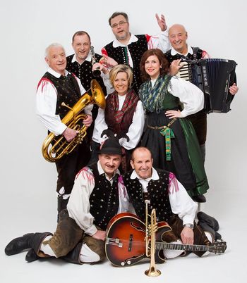 Gostilna Avsenik - petkov glasbeni večer s Hišnim Ansamblom Avsenik, 31.5.2019