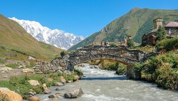 Potopisna reportaža o Gruziji