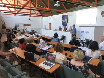 Pomembnost sodelovanja mladih pri odločanju na lokalni ravni