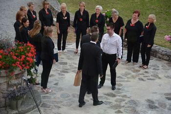 Poletni pevski večer Okteta Rožmarin v Lipi Poletni pevski večer Okteta Rožmarin v Lipi