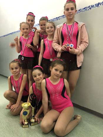 Odličen Twirling klub Miren