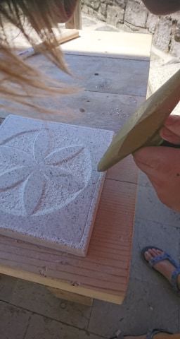 Dotik kamna – kamnoseška delavnica