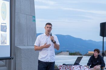 Astronomski večer 2025