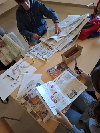 Dijaki Gimnazije Nova Gorica na Cerju v znamenju miru, spomina in kulturne dediščine