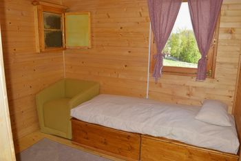 Spoštovane občanke, spoštovani občani, vabljeni na apiterapijo v čebelnjak na Brdu 