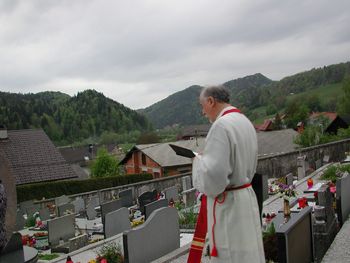 Prošenjska procesija v Krašnji Prošenjska procesija v Krašnji