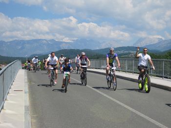 oTo družinski kolesarski praznik občine Lukovica oTo družinski kolesarski praznik občine Lukovica