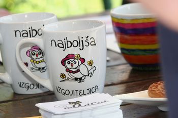 Strumno in veselo novim izzivom naproti - Mi se poslavljamo od vrtca Strumno in veselo novim izzivom naproti - Mi se poslavljamo od vrtca