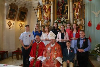 V cerkvi sv. Tomaža v Krašnji opravili skok v "krščansko polnoletnost"  