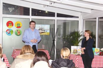 V galeriji Sivka v ČZS na Brdu razstavlja svoja dela Simona Kokelj V galeriji Sivka v ČZS na Brdu razstavlja svoja dela Simona Kokelj