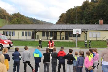 Kar se Janezek nauči, to Janez zna Kar se Janezek nauči, to Janez zna