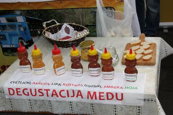 V Lukovici v soboto stopili v teden slovenske hrane V Lukovici v soboto stopili v teden slovenske hrane