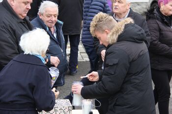 Luč miru iz Betlehema prispela v Krašnjo 