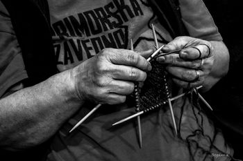 Roke ustvarjajo dan za dnem nove in nove izdelke. 