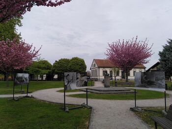 Vabljeni na razstavo na Trg Slavka Osterca Veržej 