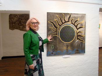 Januša Mravlje: Prebujajoča: otvoritev razstave slik in literarni večer s predstavitvijo avtobiografske knjige