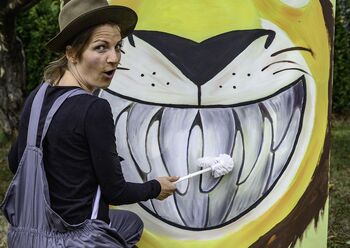 Veliki dan ščetkanja v živalskem vrtu: otroška igrana predstava