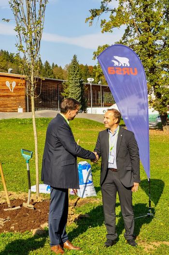 Zasadili deset novih dreves v Parku Julija