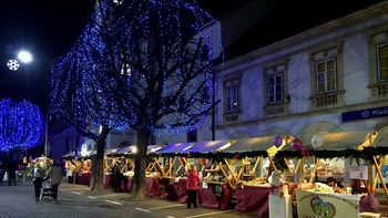 Zbiranje prijav za najem sejemskih hišic in stojnic na adventnem sejmu v Novem mestu