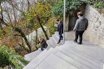 Obnovljeno stopnišče na Bregu