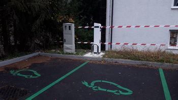 Električni polnilnici za avtomobile