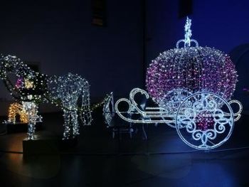 Pepelka vabi na pravljični bal