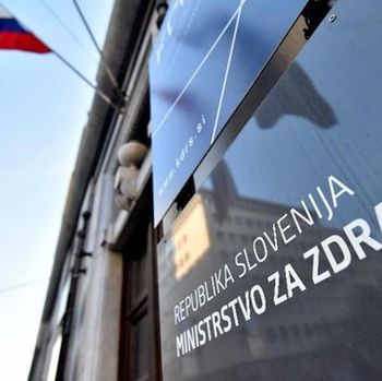 Minister za zdravje podpisal Odredbo o prepovedi zbiranja na prireditvah v javnih prostorih Minister za zdravje podpisal Odredbo o prepovedi zbiranja na prireditvah v javnih prostorih