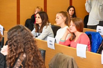 Na rotovžu otroški regijski parlament