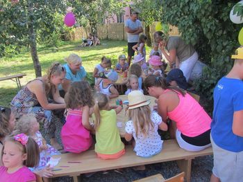 Poletna pravljica na Košutovem vrtu