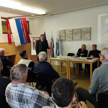 Predstavitev zbornika Spominska obeležja NOB V Bohinju 1945-2025 Predstavitev zbornika Spominska obeležja NOB V Bohinju 1945-2025