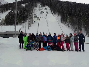 ŠESTOŠOLCI V SMUČARSKI ŠOLI V NARAVI V PLANICI