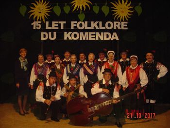 15 LET DELOVANJA FOLKLORNE SKUPINE DU KOMENDA